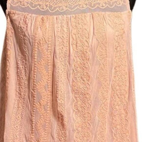 Lily White Embroirdered Lace Sleeveless Blouse Dusty Pink Large - Picture 2 of 4